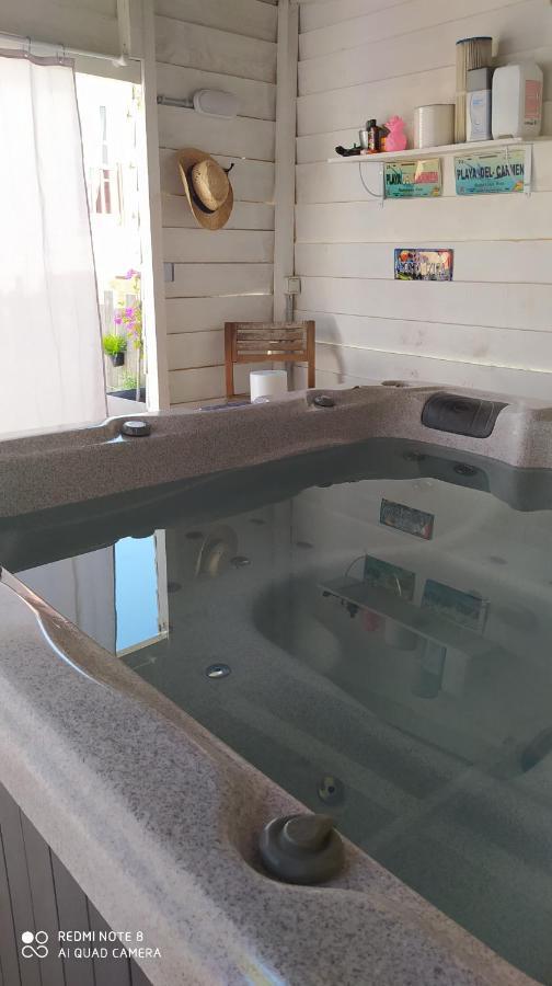 Appartement Tout Confort Au Calme Avec Jacuzzi Mouguerre Exterior photo
